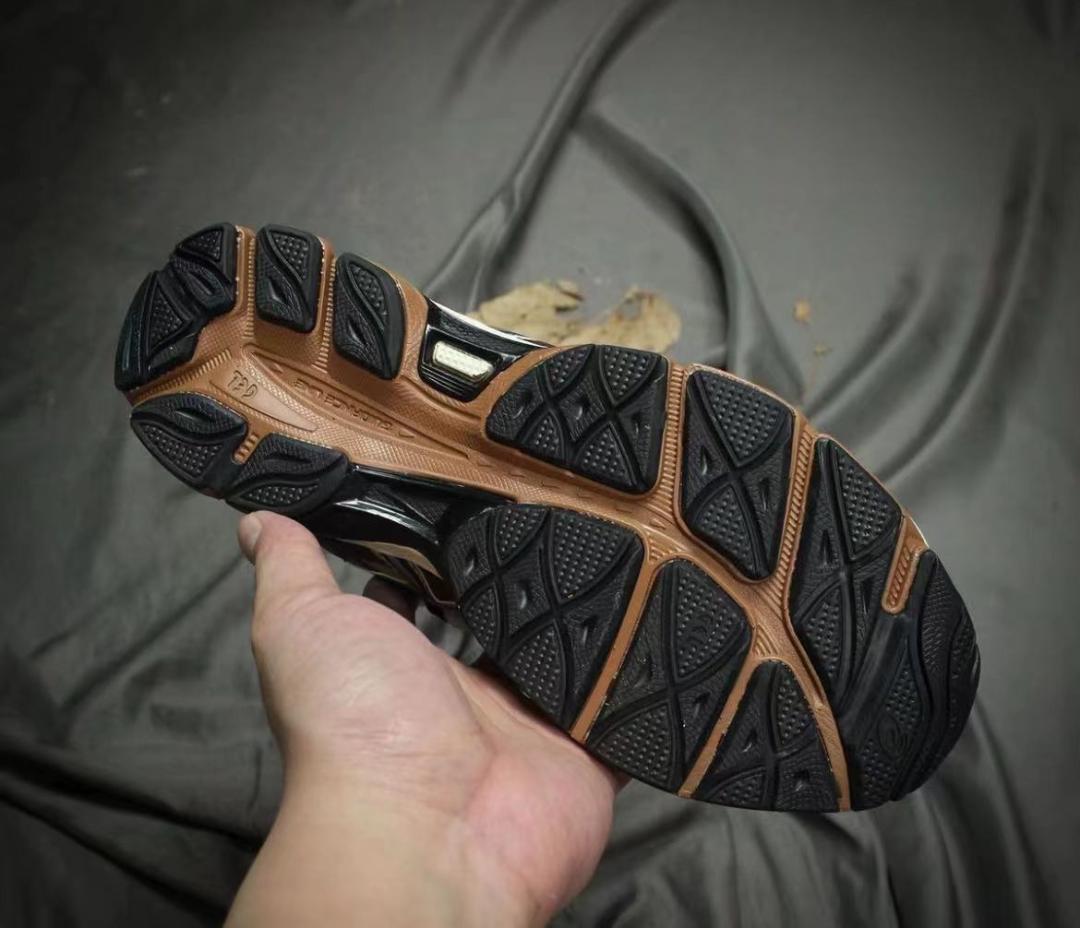 ASICS×TOGA スニーカー 24.5cm ブラウン ベージュ