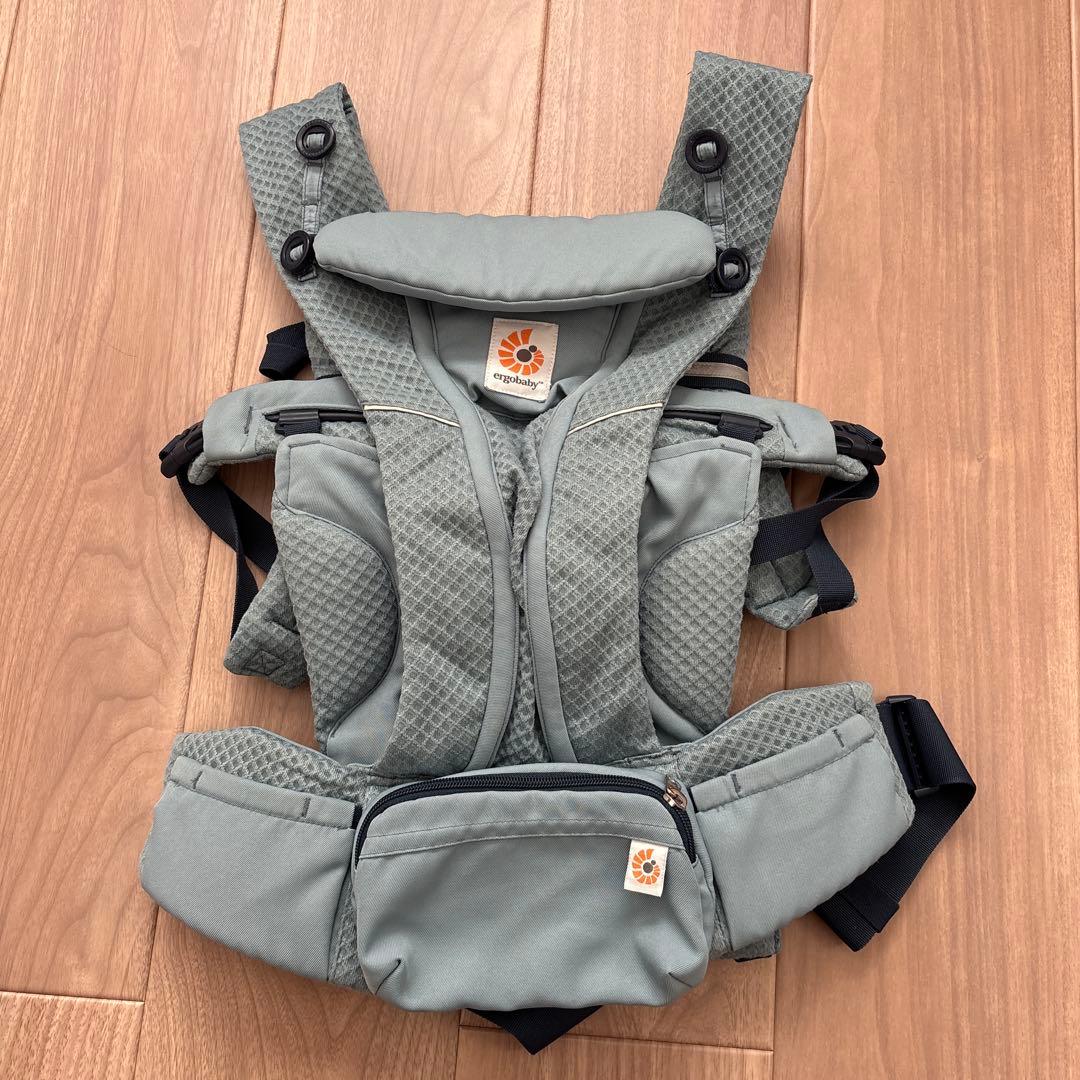 エルゴベビー　オムニブリーズ　抱っこ紐　スレートブルー Amazon.co.jp: Ergobaby エルゴベビー EBC OMNI Breeze スレートブルー