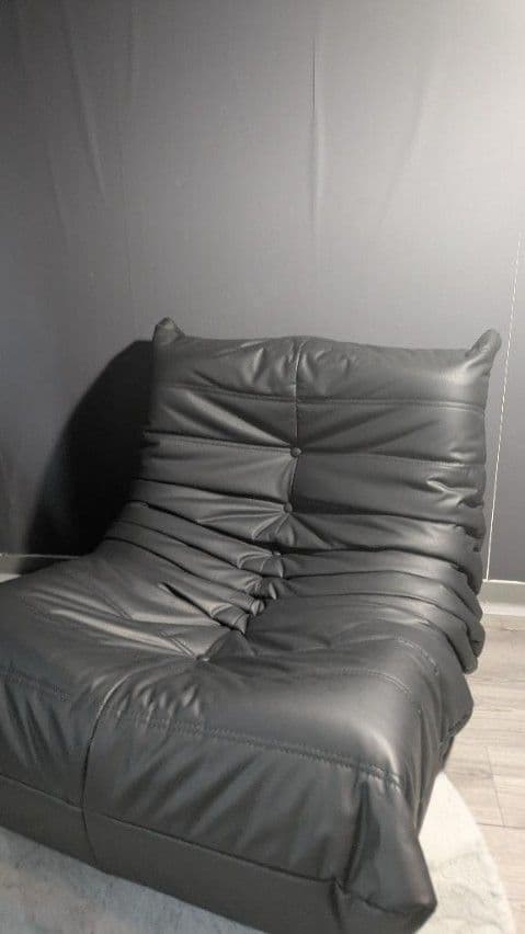 トーゴソファ　オットマン付き　1人用　リプロダクト　　レザー　黒 30予約】ソファ 一人掛け トーゴ togo 一人用 チェア 椅子 おしゃれ