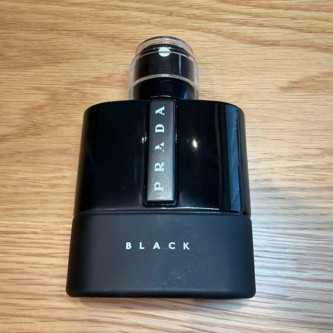 PRADAルナロッサブラック50mm オードパルファム【残量9割】 特別値引！ PRADAルナロッサブラック50mm オードパルファム【残量9割