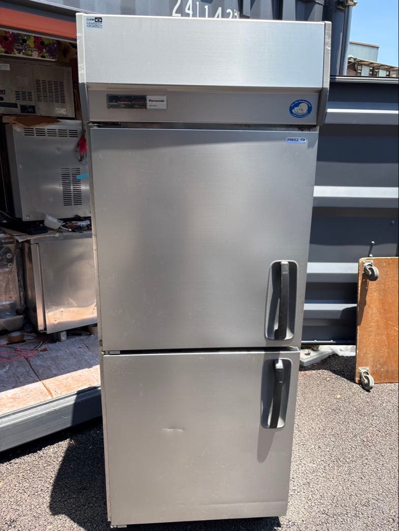 パナソニック 業務用冷凍冷蔵庫 縦型 SRR-K761C 業務用 (ホシザキ パナソニック たて型冷蔵庫 KBシリーズ 業務用冷蔵機器 SRR-K761B