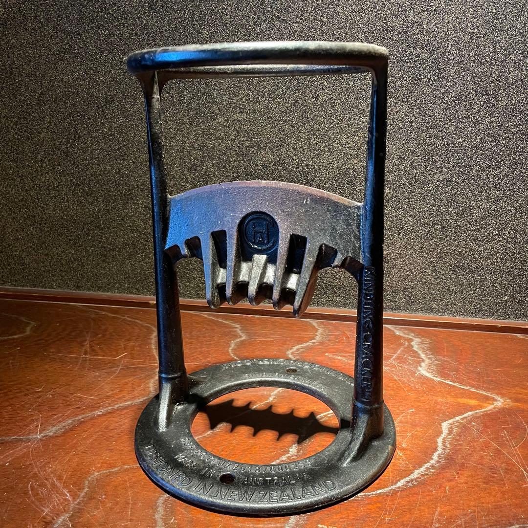 キンドリングクラッカー　KINDLING CRACKER キンドリングクラッカー｜製品を見る｜薪⽕の総合商社 ファイヤーサイド