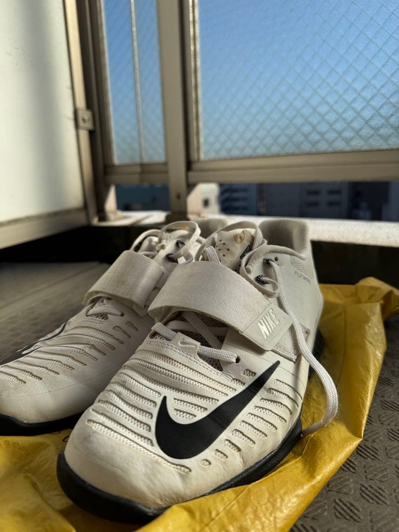 ロマレオス3 スクワットシューズ 値段交渉あり 減量18日目】筋トレ専用シューズROMALEOS3とAirpodsを購入！ | AKIOBLOG