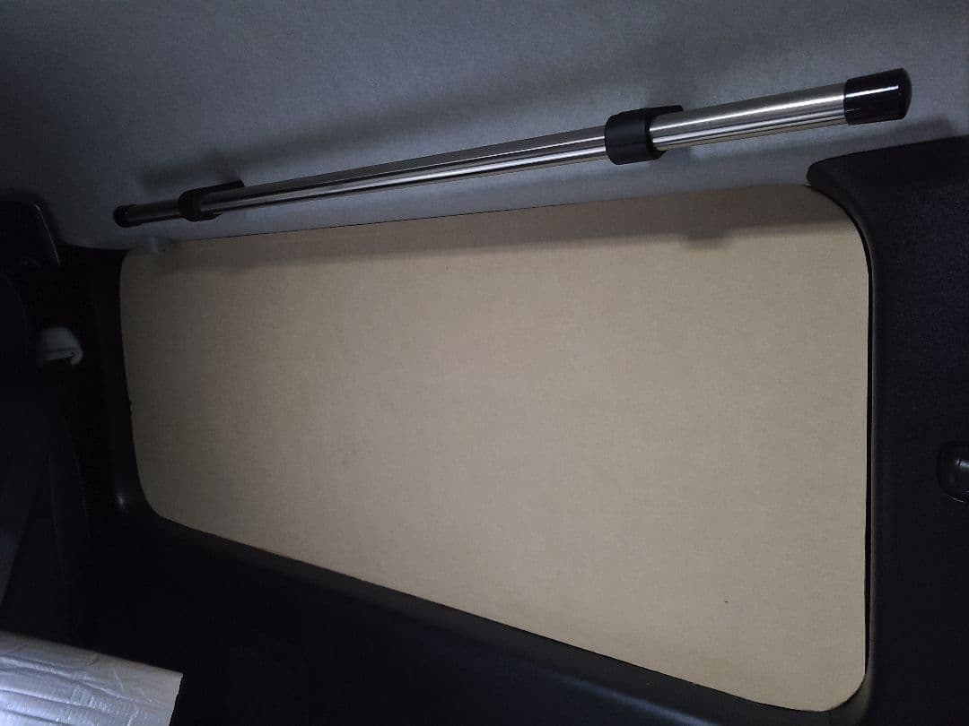 200系ハイエースリアガラス窓埋めインテリアパネル運転席側、助手席側２枚セット 楽天市場】200系 ハイエース DX ウィンドウパネル 5面セット ｜ トヨタ