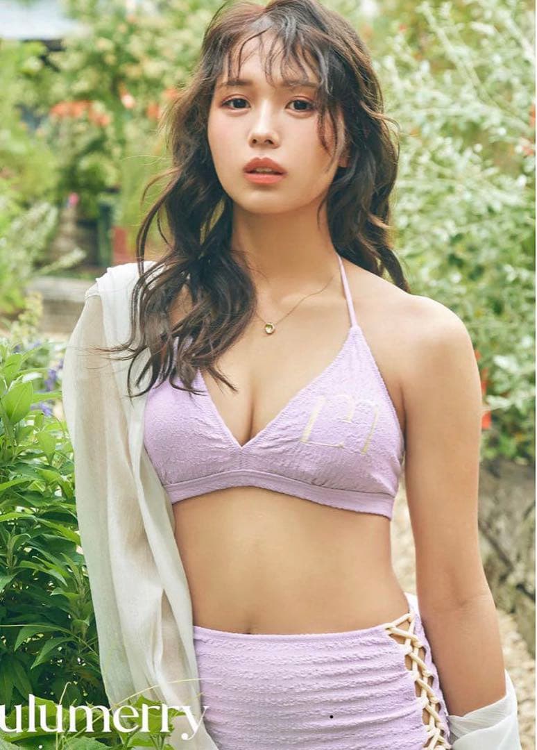 Lulumerry モノグラムバイカラーホルタービキニ 水着 ヘアクリップ付き 2026年最新】Lulumerry 水着の人気アイテム - メルカリ