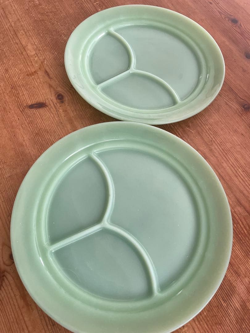 ファイヤーキング　ジェダイレストランウェア　3コンパートメント　2枚セット ファイヤーキング☆ジェダイ 3コンパートメントプレート☆DEALERSHIP