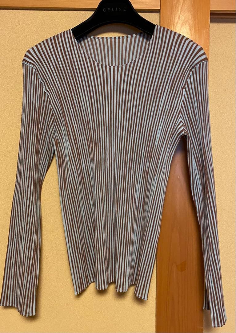 ISSEY MIYAKE イッセイミヤケ　長袖カットソー 楽天市場】ISSEY MIYAKE イッセイミヤケ ハイネック プリーツ 長袖