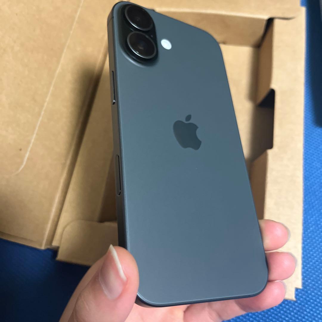 iPhone17 256GB simフリー Amazon.co.jp: Apple iPhone 17 256GB (SIMフリー)：ProMotionを採用