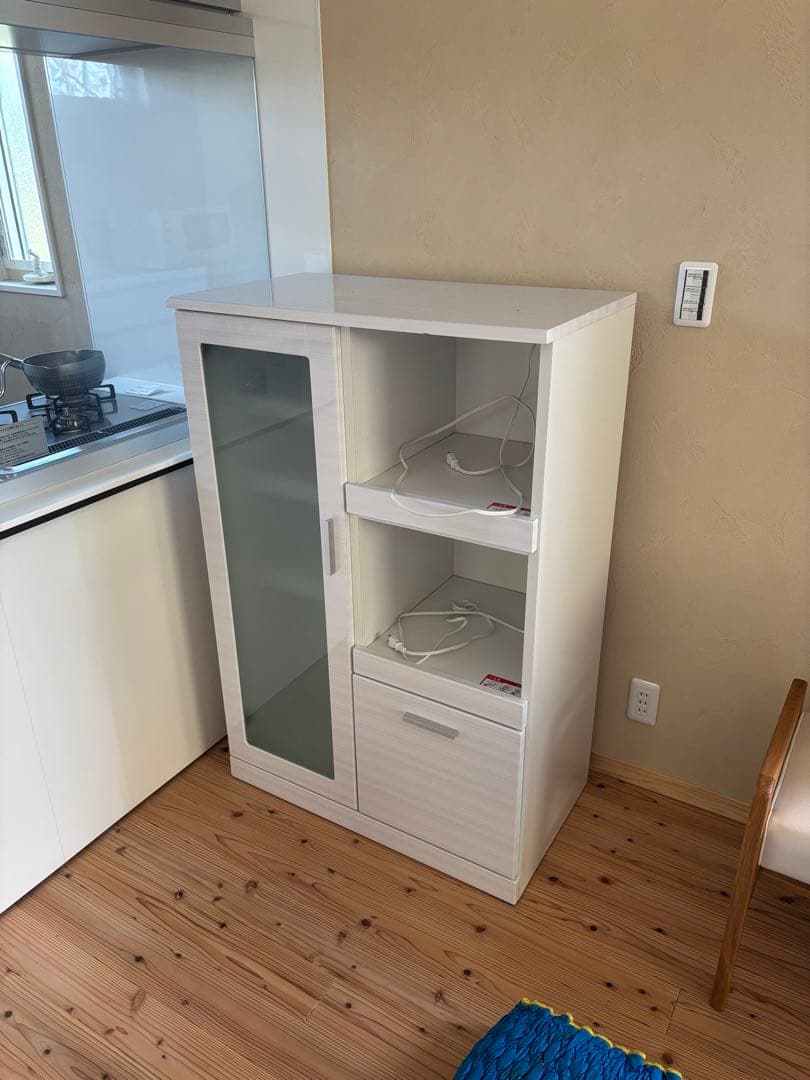 食器棚 ホワイト　ガラス扉付き 中型　コンセント4箇所　炊飯器台付き en-0005-1.jpg