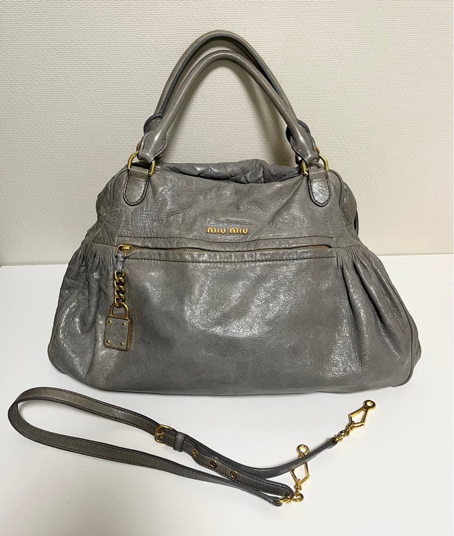 Miu Miu グレー バッグ miu miu（ミュウミュウ） ボーバッグ トートバッグ ハンドバッグ