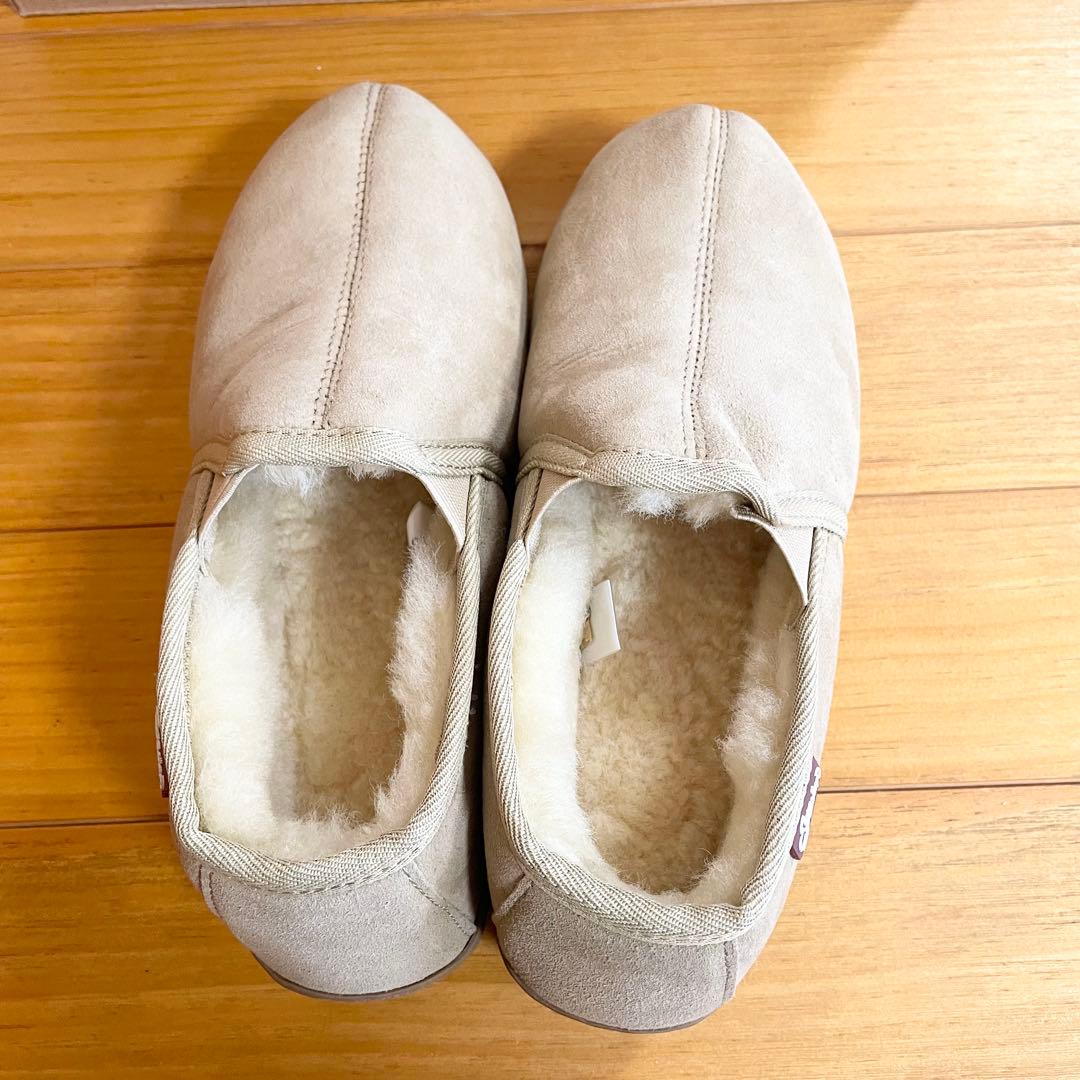 【新品】エスタシオン リアル ムートン スリッポン ベージュ ふかふか 軽量