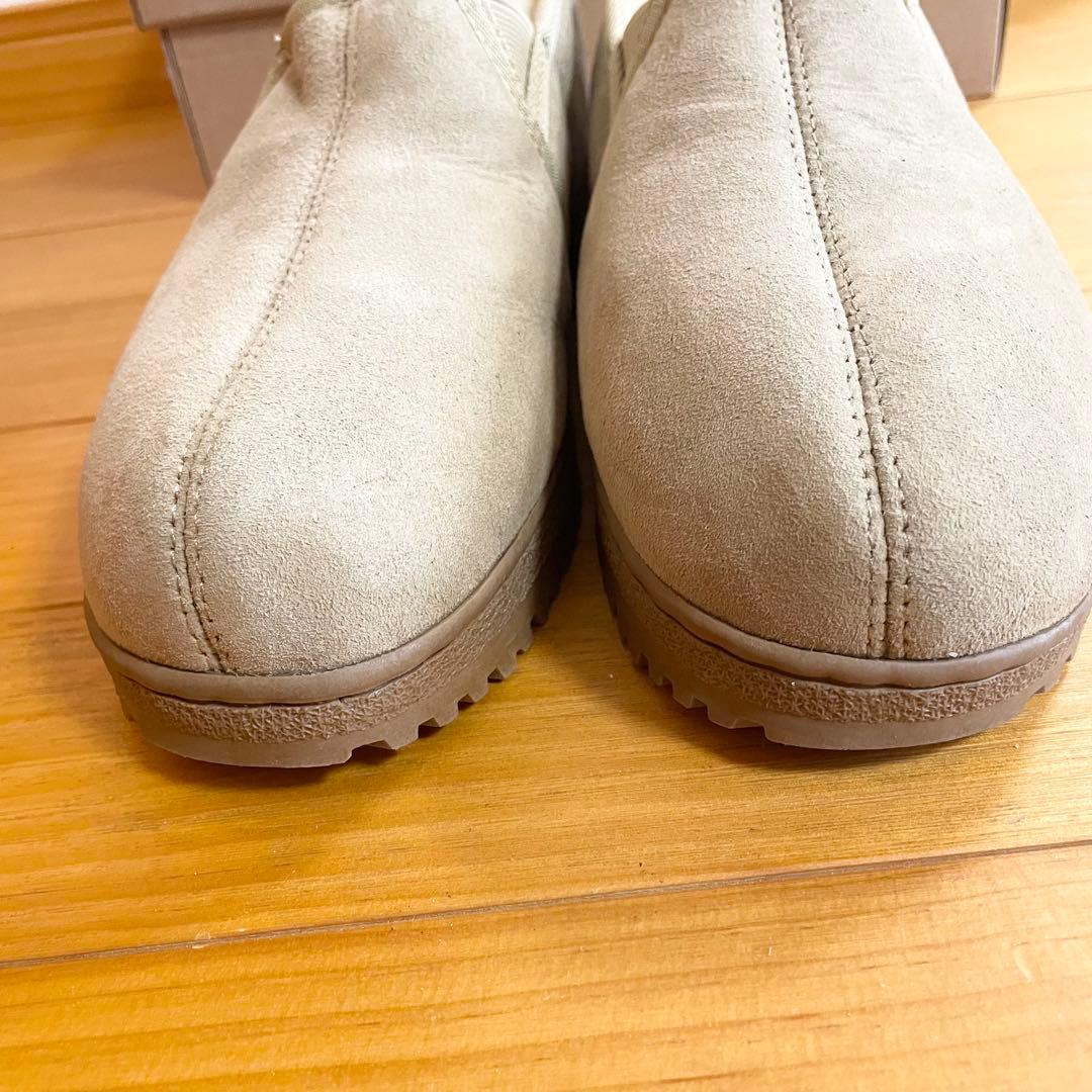 【新品】エスタシオン リアル ムートン スリッポン ベージュ ふかふか 軽量