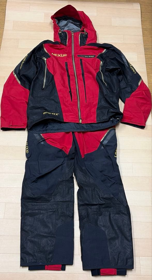 シマノ　ゴアテックス　リミテッドプロ　RT-112R サイズＬ シマノ ネクサス ゴアテックス プロテクトスーツ リミテッドプロ RT