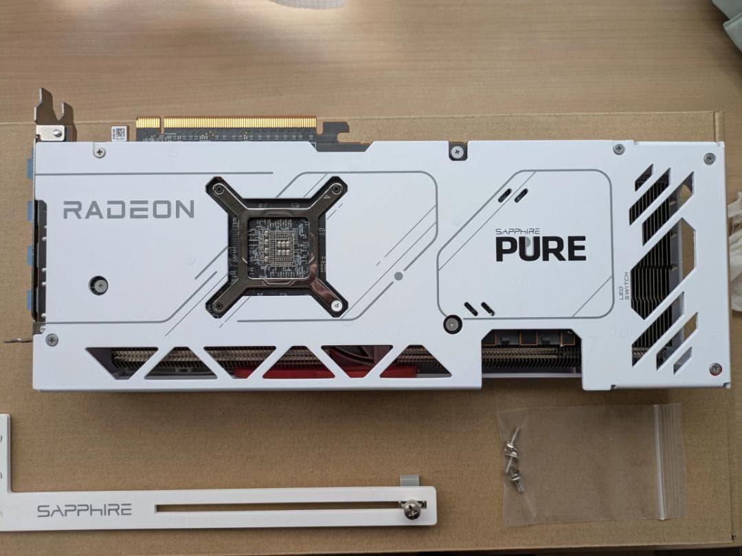 グラフィックボード・グラボ・ビデオカード SAPPHIRE PURE Radeon RX 7700 XT Amazon | SAPPHIRE PURE Radeon RX 7700 XT GAMING OC 12GB GDDR6 3