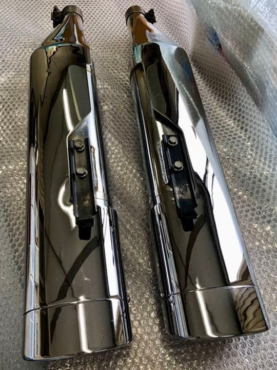 バンス&ハインズ モンスターオーバル スリップオンマフラー ハーレー