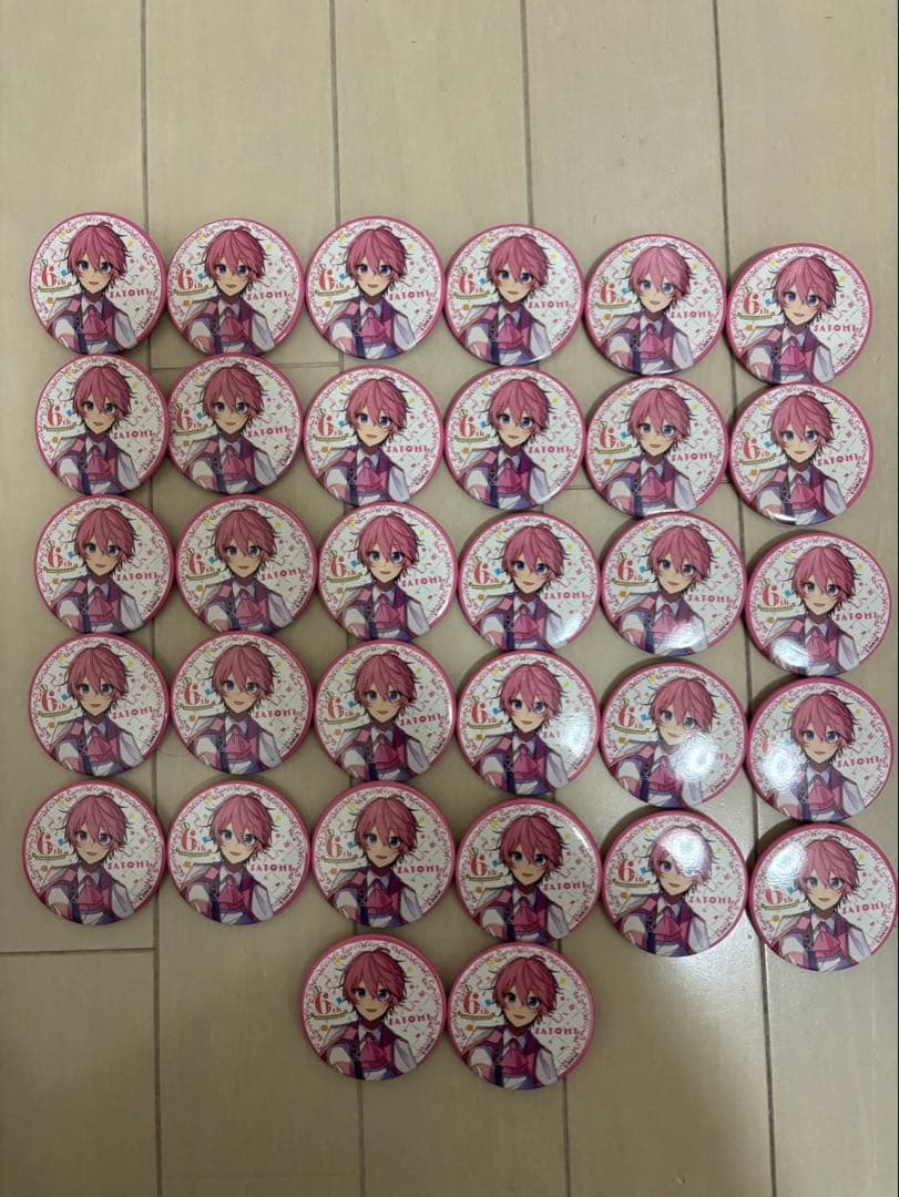 さとみくん 6周年 缶バッチ 32個＋痛バA4おまけ さとみくん 6周年 缶バッチ 32個＋痛バA4おまけ