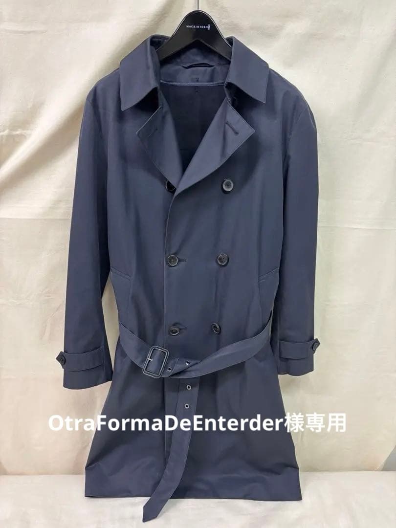 英国製マッキントッシュ　トレンチコート　ネイビー38 MACKINTOSH 〉別注のトレンチ型コートは、シャープでエレガントに