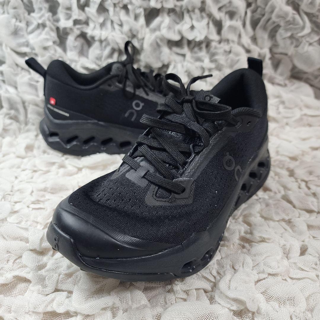 美品 オン クラウドサーファー トレイル2 スニーカー On（オン） トレイルランニングシューズ メンズ クラウドサーファー
