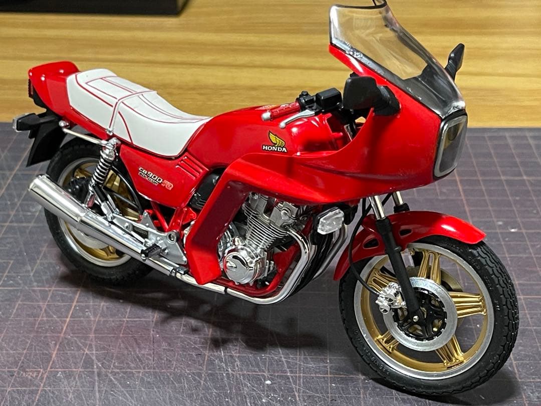 ま*い様 1/12 タミヤ製・CB900FII完成品 1/12 フェラーリ288GTO（セミアッセンブルモデル） | タミヤプラモデル