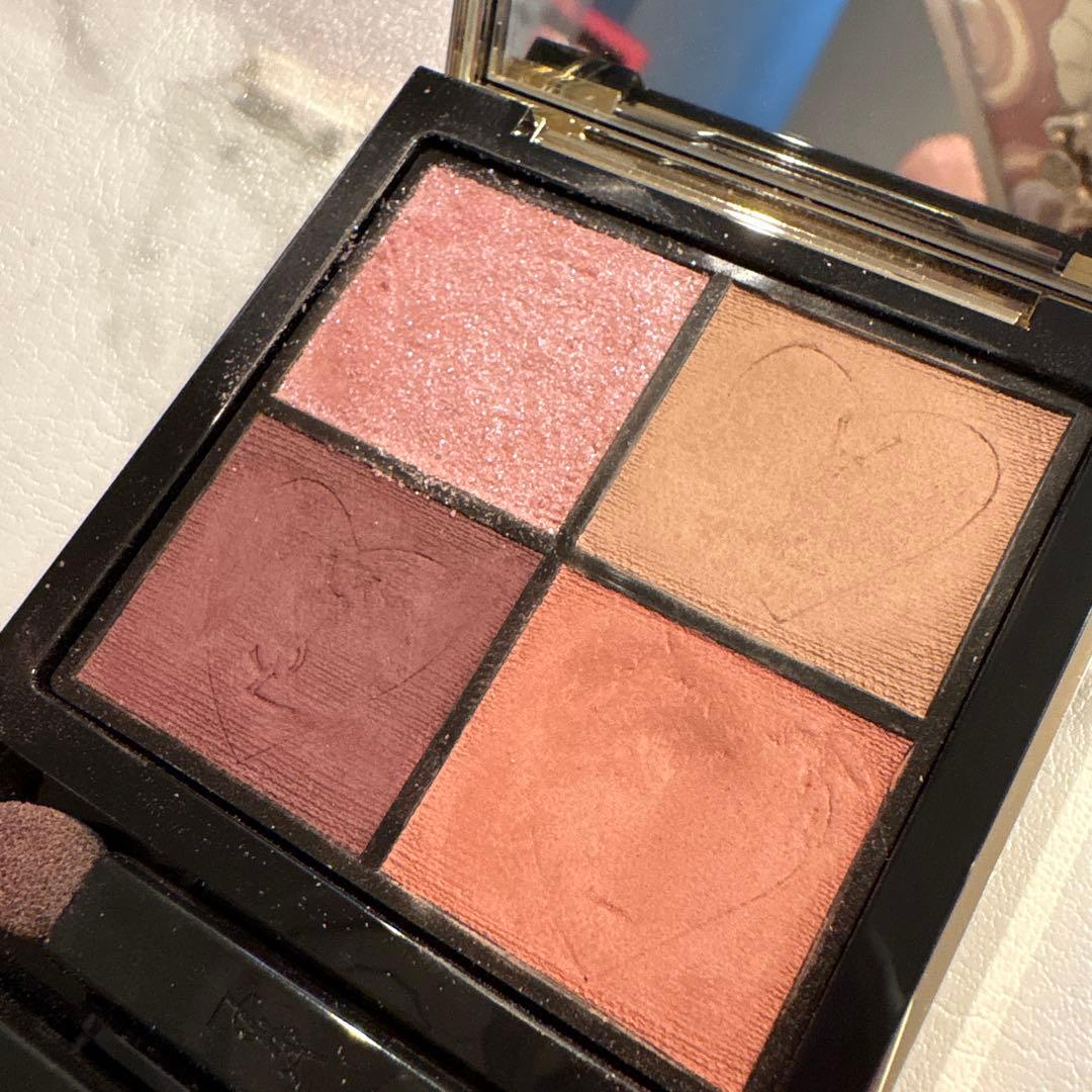 伊*！様 YSL クチュールミニクラッチ 125 アイシャドウ イブサン