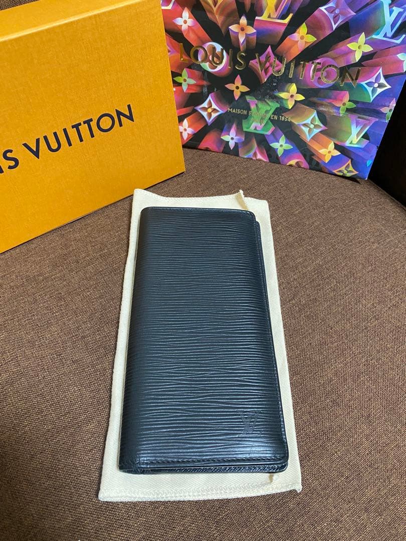 ルイヴィトン エピ ポルトフォイユ・ブラザ 二つ折り長財布 正規紙袋無料】ルイヴィトン 長財布 新品 メンズ 二つ折り モノグラム