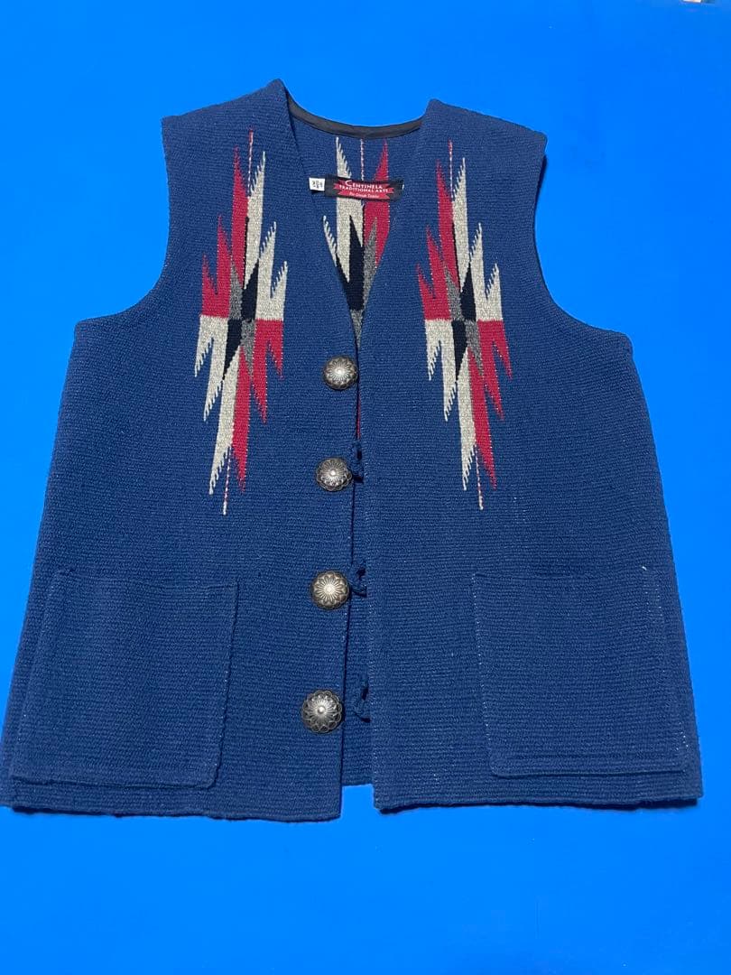 センチネラ CENTINELA チマヨ ベスト 36 - メルカリ