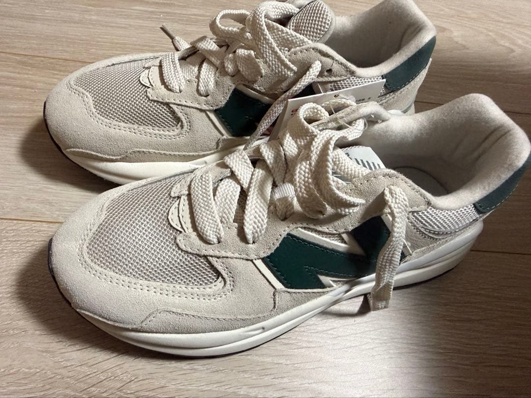 週末値下　新品未使用NewBalanceスニーカー ホワイト/グリーン24cm New Balance（ニューバランス） 2026春夏新色 スニーカー ランニング