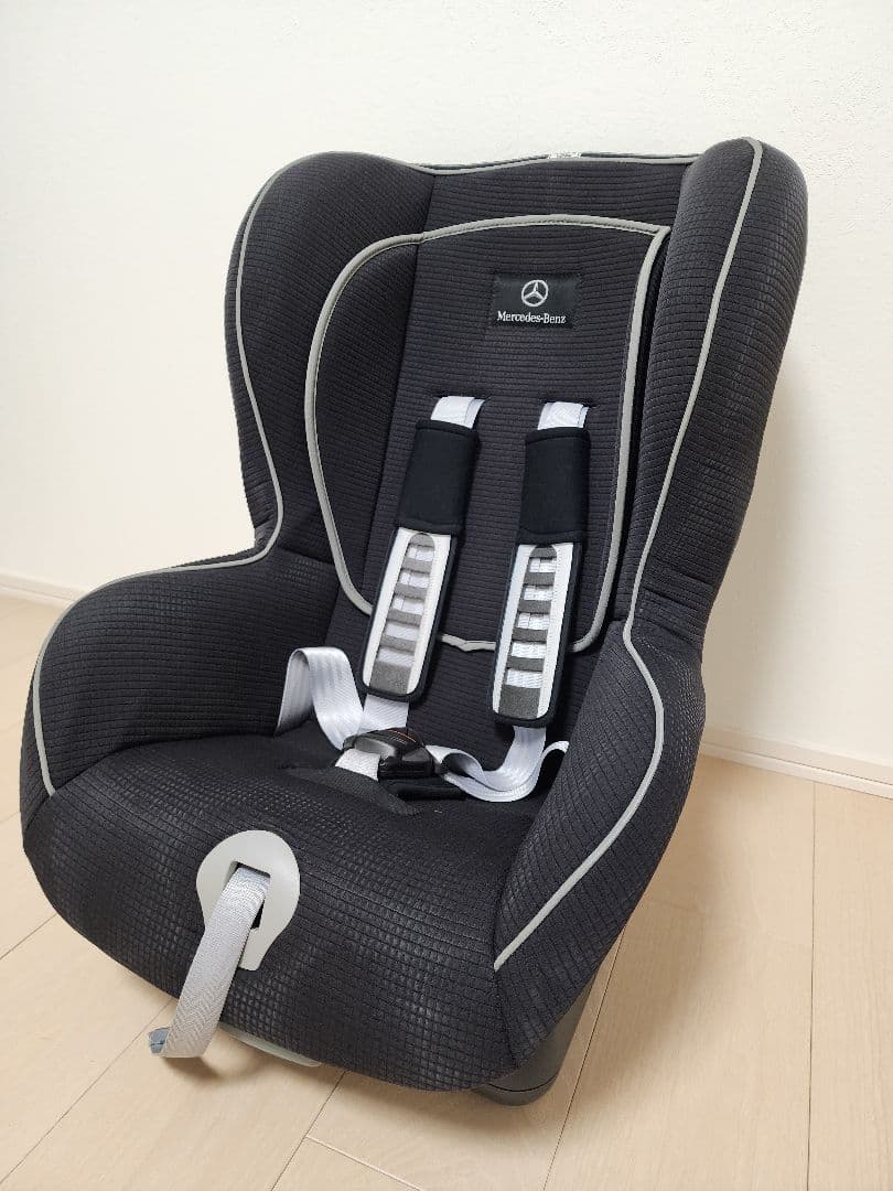 メルセデス・ベンツ純正　 チャイルドシート クリーニング済み メルセデスベンツ純正 チャイルドセーフティシート デュオプラス DUO
