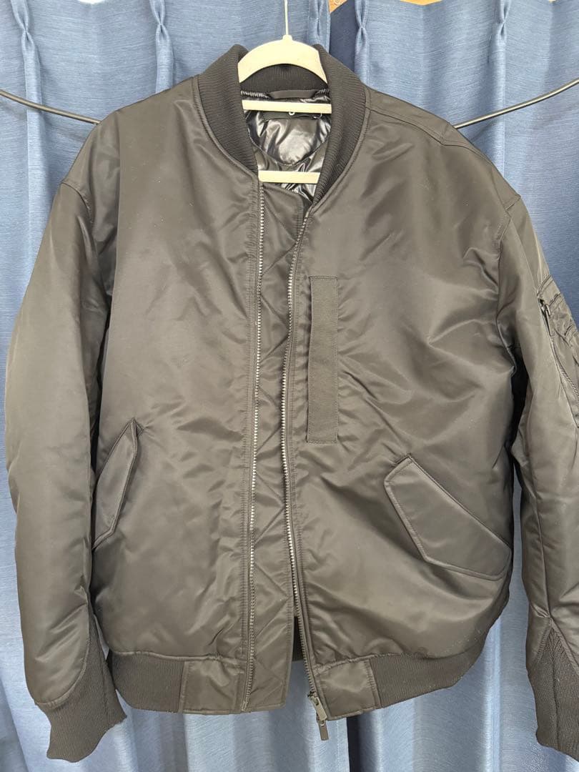 2026 冬UNIQLO＋J復刻ハイブリッドダウンオーバーサイズ ド定番！【ユニクロ】の「黒ダウンジャケット」3選【2026年1月版】（1