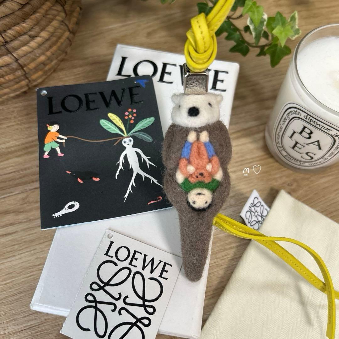 LOEWEロエベ スナフジタ ラッコチャーム キーホルダー バッグチャーム